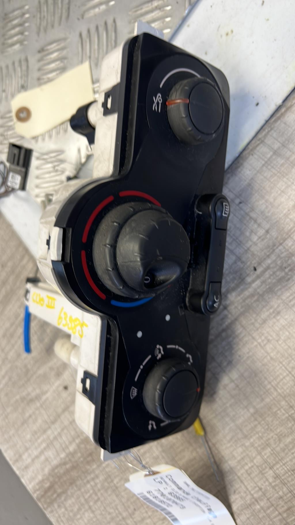 Commande chauffage RENAULT CLIO 3 PHASE 1 Essence - 1