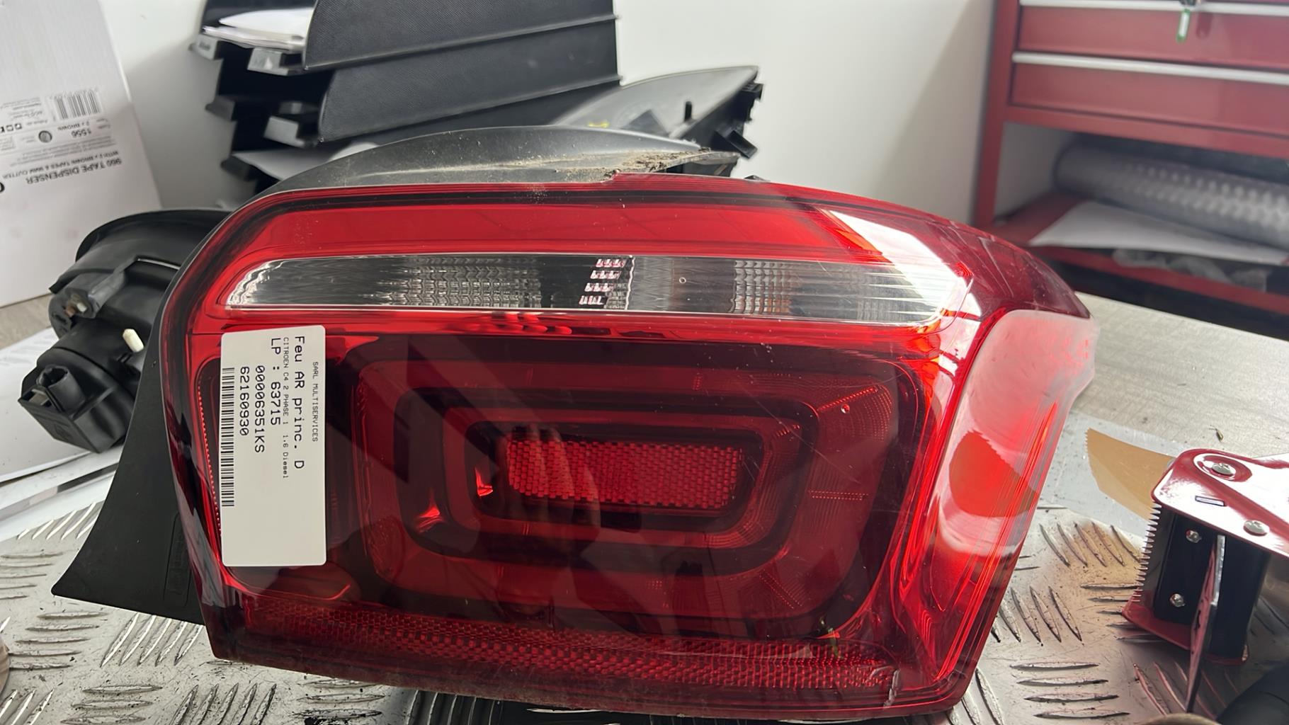 Fanale posteriore principale destro (luci) CITROEN C4 2 PHASE 1 Diésel - 1