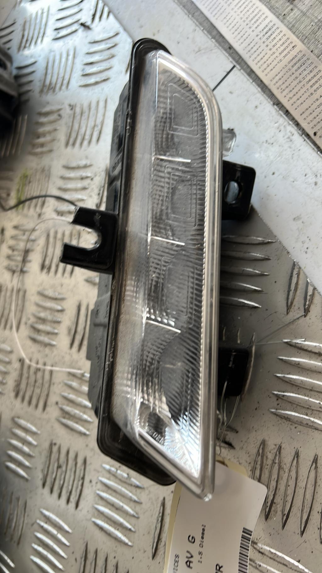Feu diurne avant gauche RENAULT CLIO 4 PHASE 1 Diesel - 1