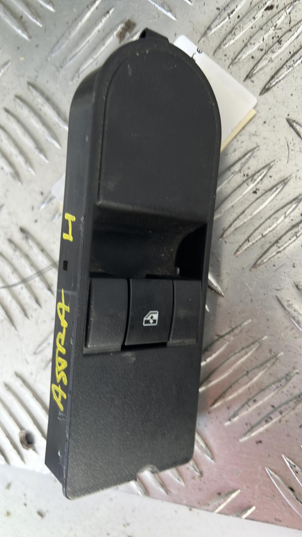Interruttore lavacristalli anteriore destro OPEL ASTRA H TWINTOP CABRIOLET Diésel - 1