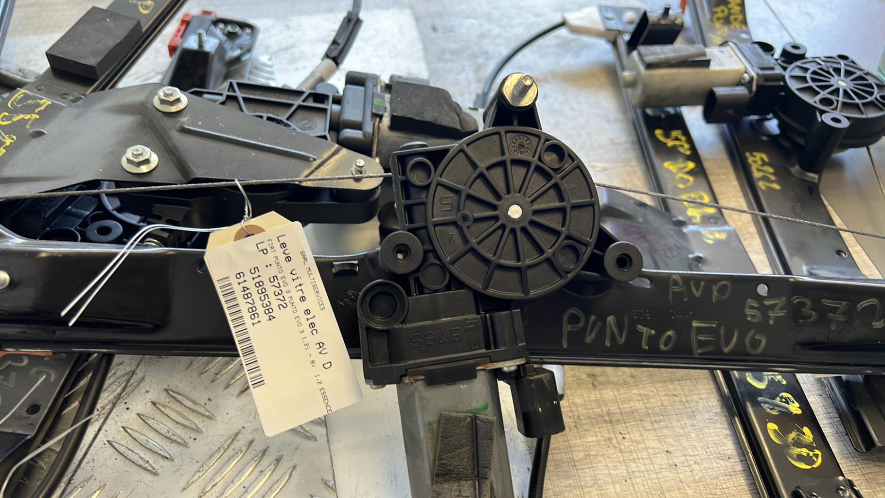 Alzacristalli elettrico anteriore destro FIAT PUNTO EVO 3 Gasolina - 1