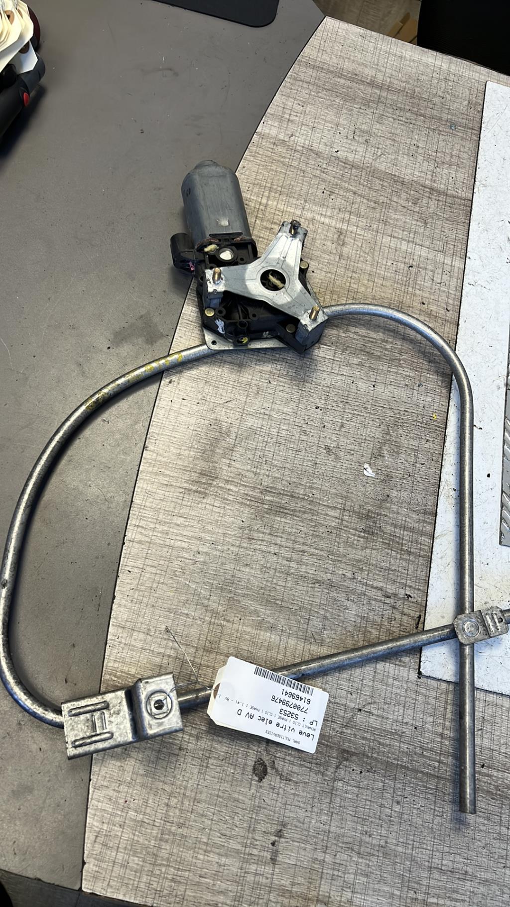 Alzacristalli elettrico anteriore destro RENAULT CLIO 1 PHASE 1 Gasolina - 1