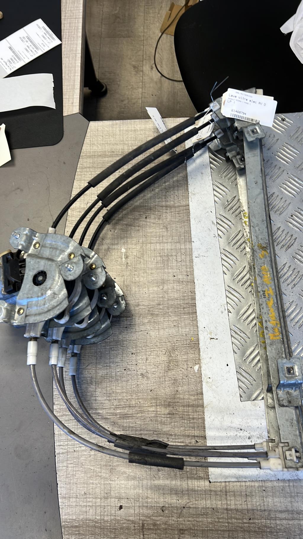 Alzacristalli elettrico anteriore destro RENAULT MEGANE 1 PHASE 1  - 1