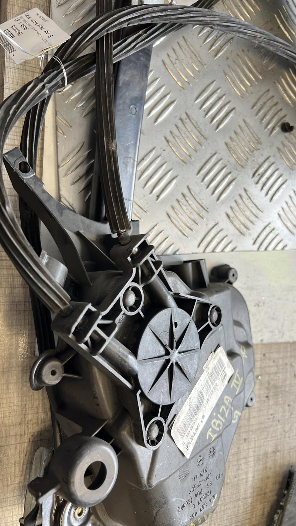 Alzacristalli elettrico anteriore sinistro SEAT IBIZA 4 PHASE 1 Diésel - 1