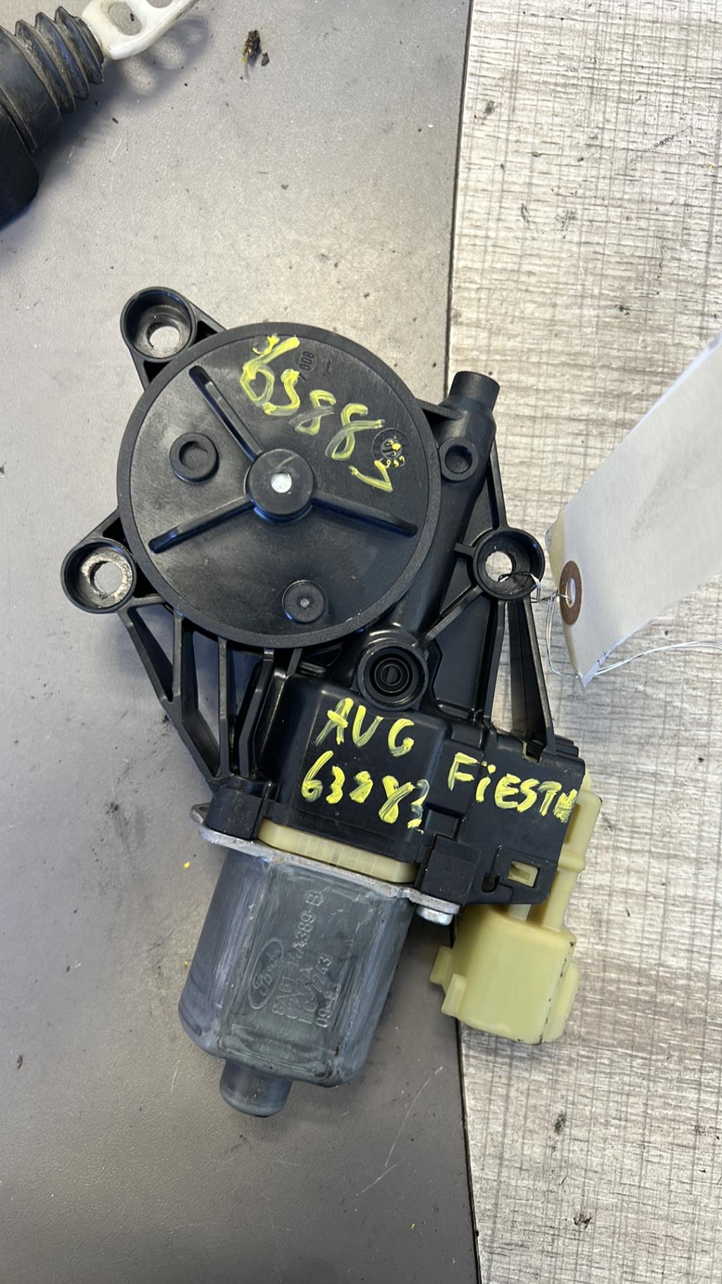 Motore alzacristalli anteriore sinistro FORD FIESTA 6 PHASE 1 Diésel - 1