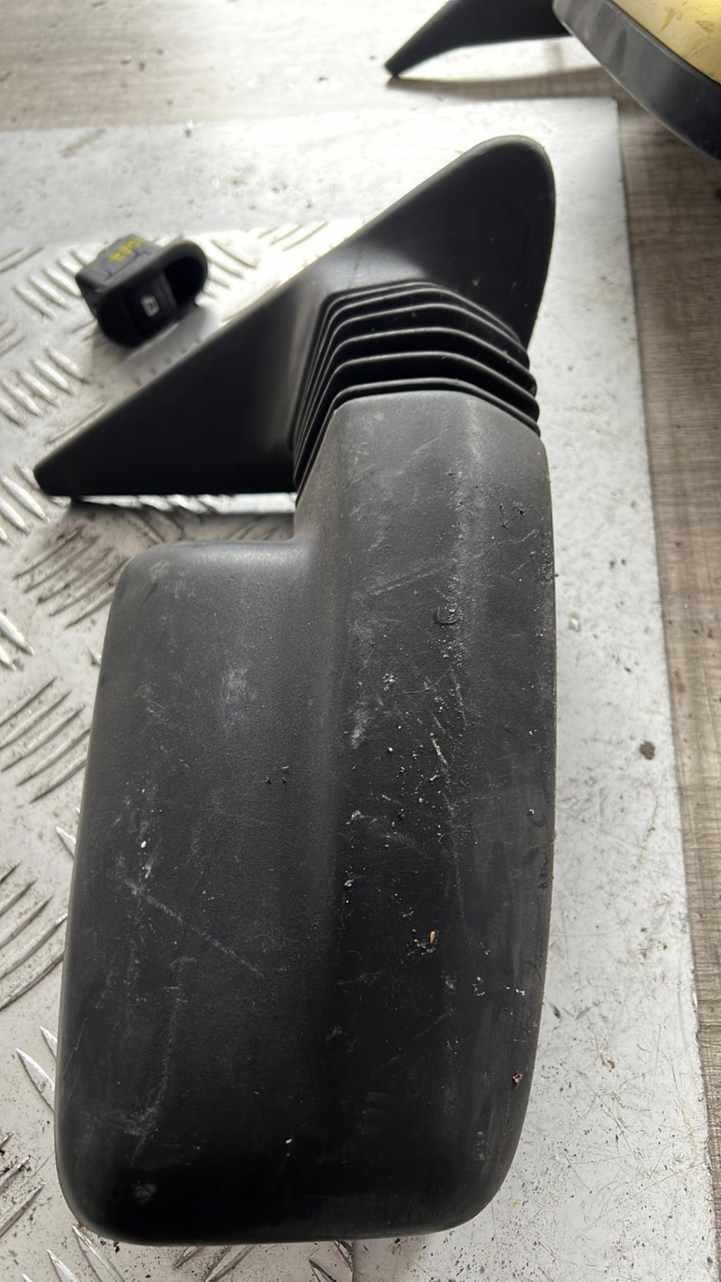 Retrovisor derecho PEUGEOT 309 PHASE 2 Gasolina - 1