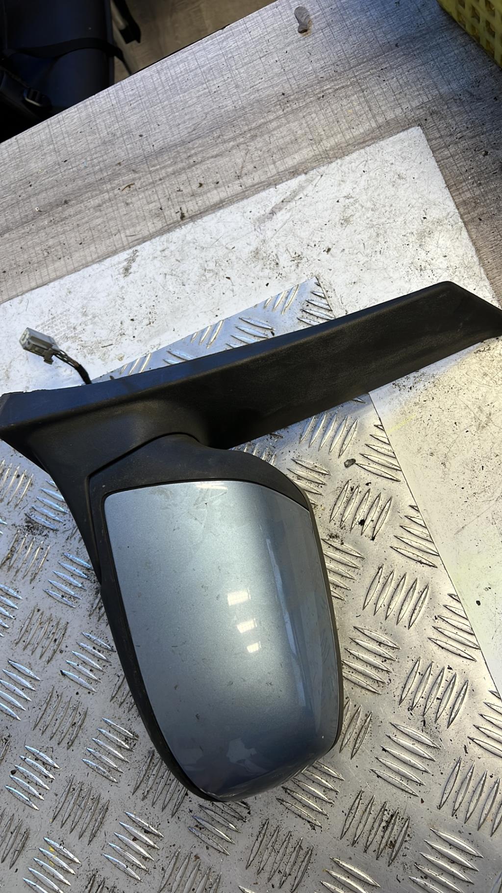 Retrovisor izquierdo FORD C-MAX 1 PHASE 1 Diésel - 1