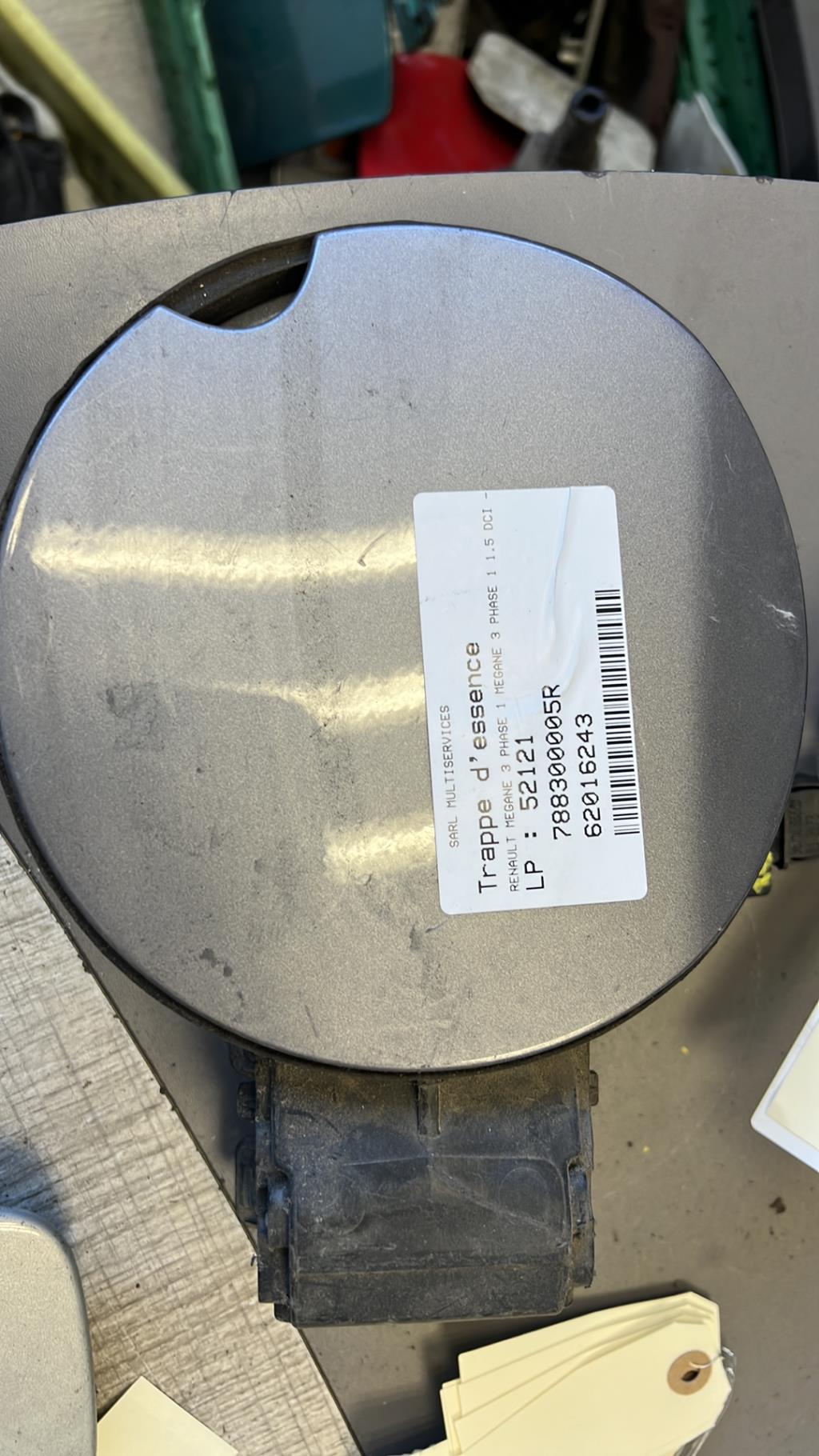 Trappe d'essence RENAULT MEGANE 3 PHASE 1 Diesel - 1