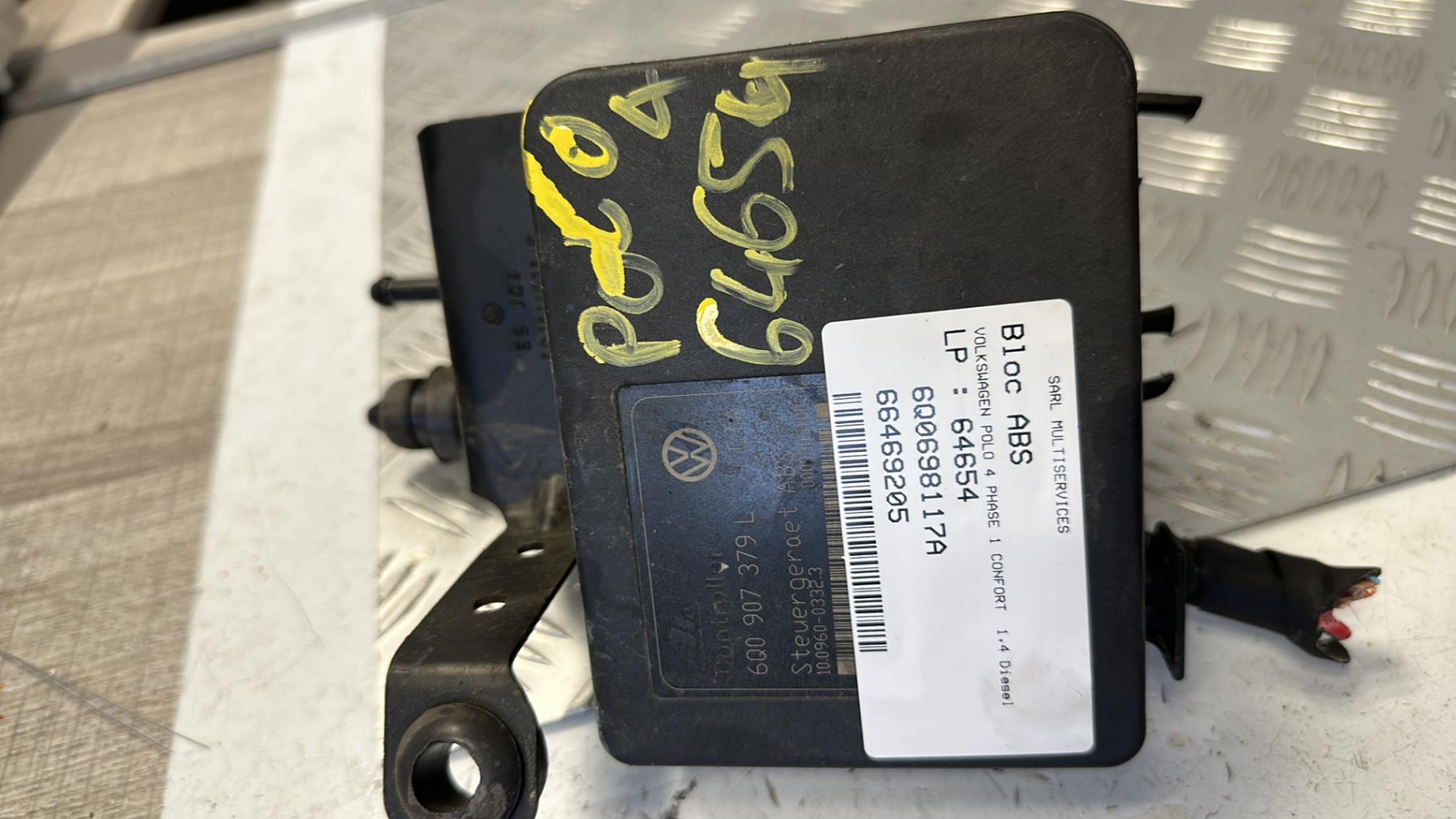 Blocco ABS (antibloccaggio freni) VOLKSWAGEN POLO 4 PHASE 1 Diésel - 1
