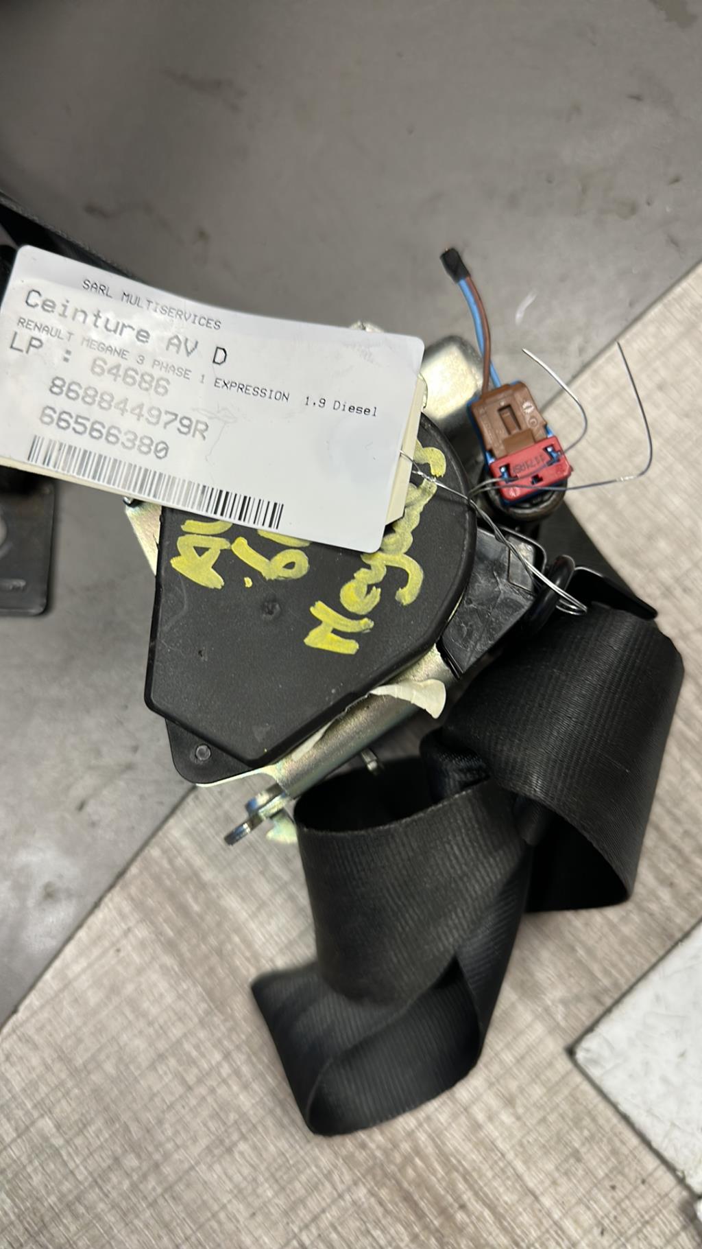 Cintura di sicurezza anteriore destra RENAULT MEGANE 3 PHASE 1 Diésel - 1