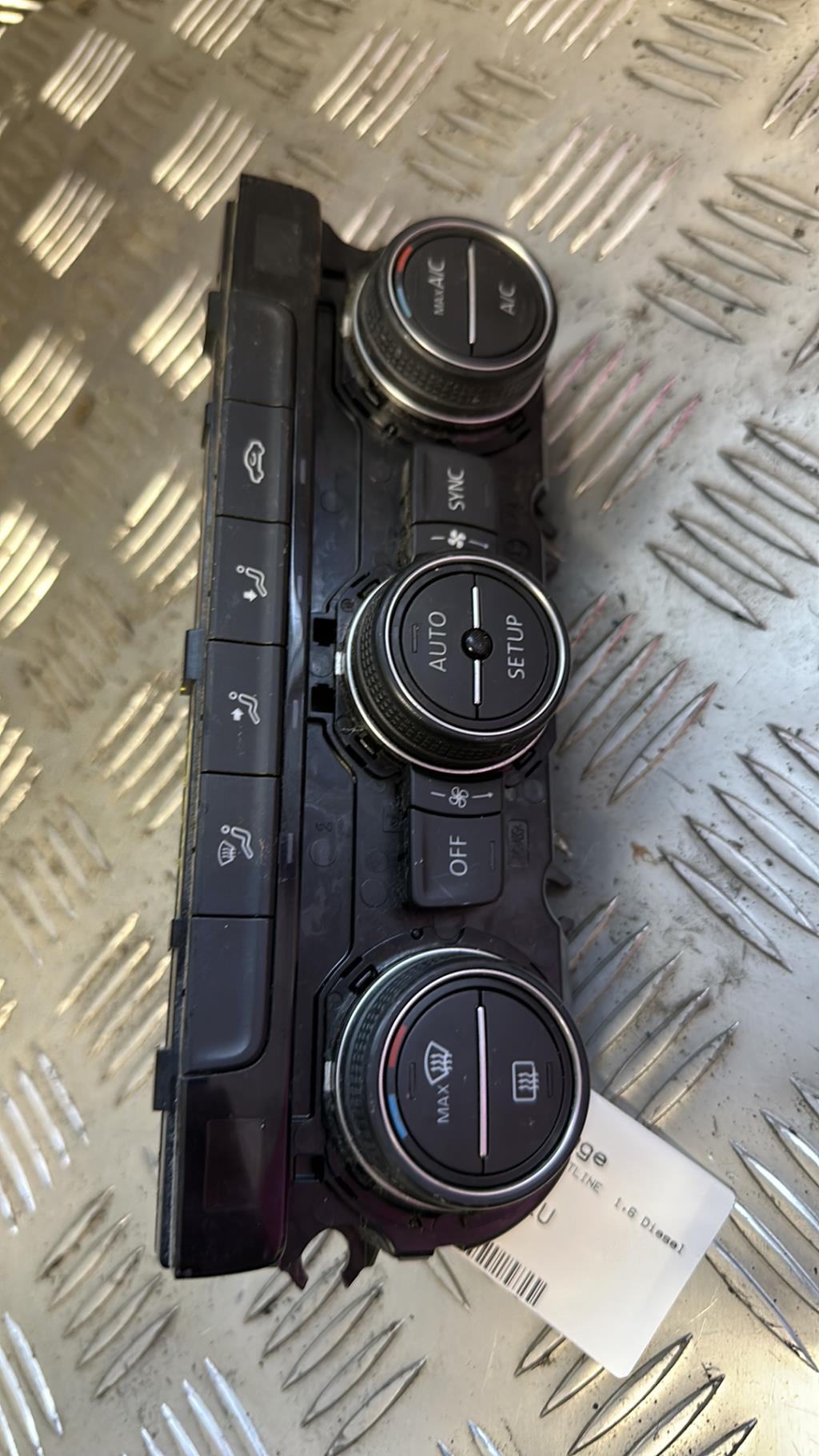 Commande chauffage VOLKSWAGEN GOLF 7 PHASE 1 Diesel - 1