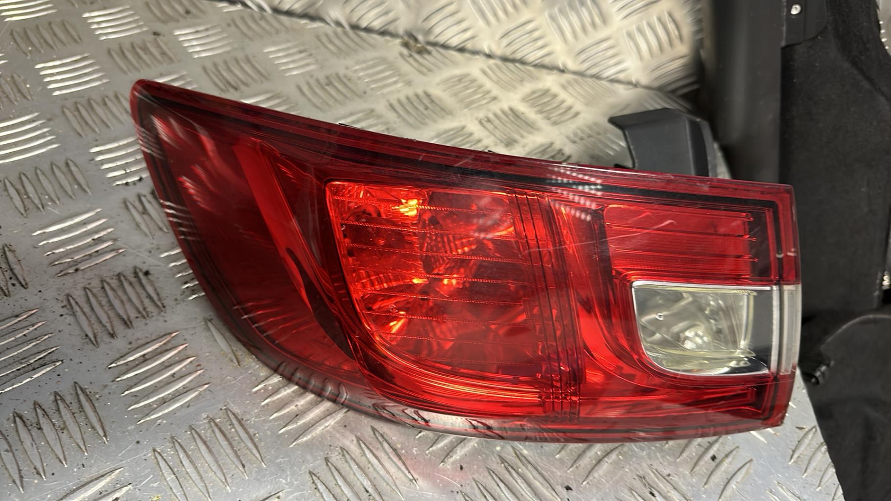 Fanale posteriore principale sinistro (luci) RENAULT CLIO 4 PHASE 1 Diésel - 1