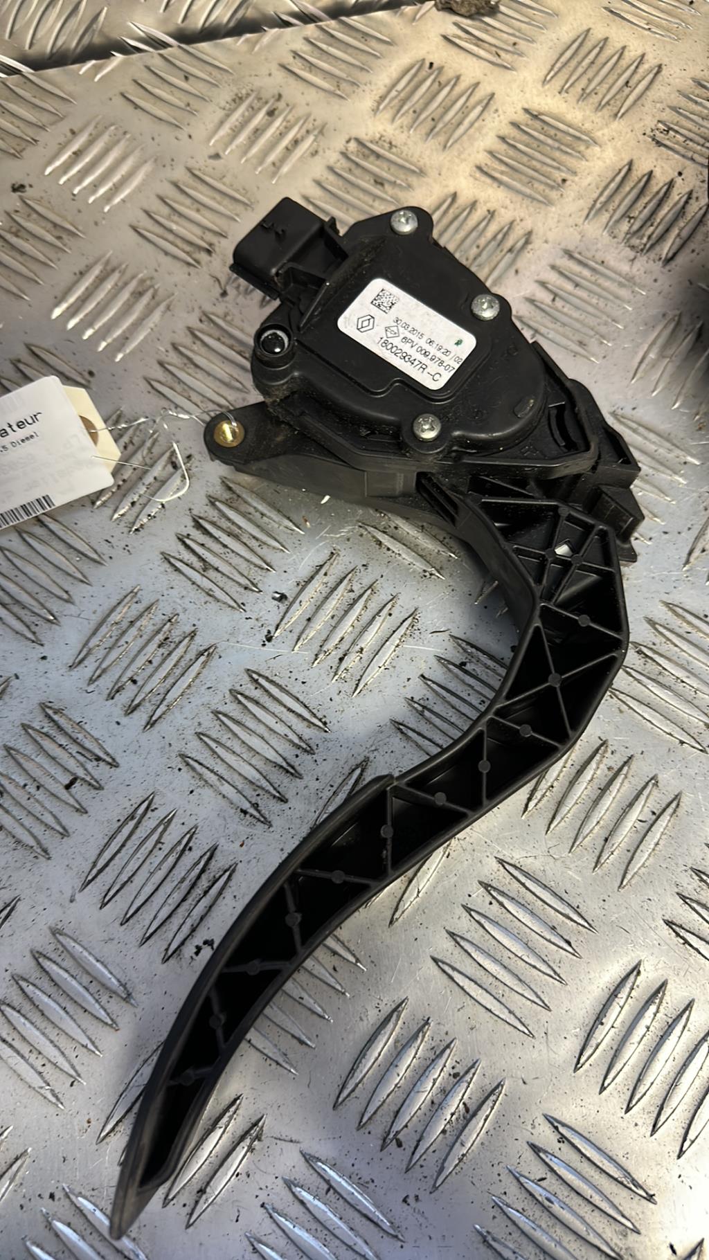Pedale d'accelerateur RENAULT CLIO 4 PHASE 1 Diesel - 1