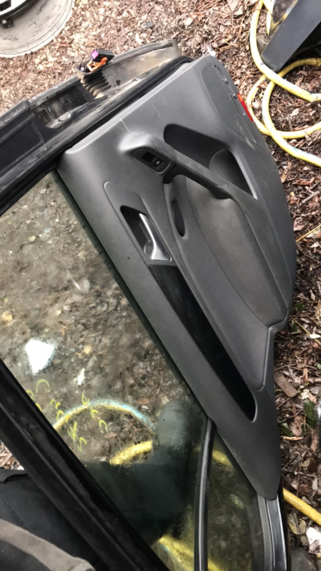 Portiera posteriore sinistra VOLKSWAGEN GOLF 6 Diésel - 1