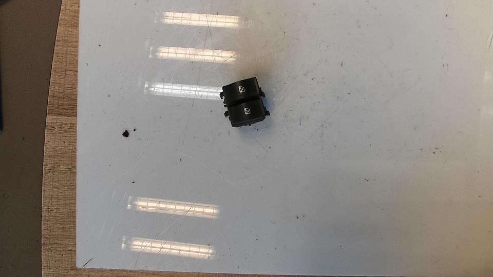 Interruttore lavacristalli anteriore sinistro RENAULT GRAND SCENIC 2 PHASE 1 Diésel - 1