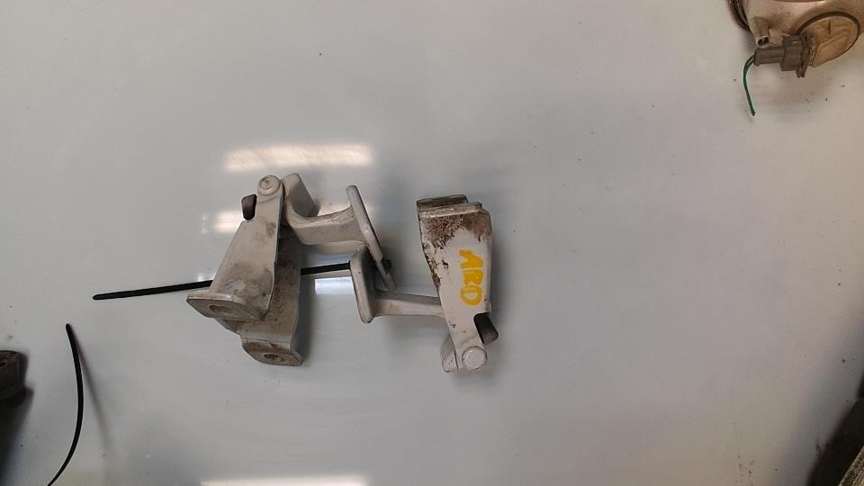 Cerniera portiera posteriore destra RENAULT KANGOO 2 PHASE 2 Diésel - 1