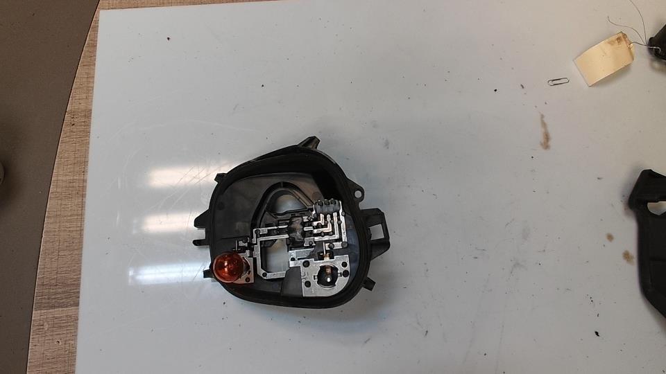 Base portalampade fanale posteriore sinistro PEUGEOT 208 1 PHASE 2 Gasolina - 1