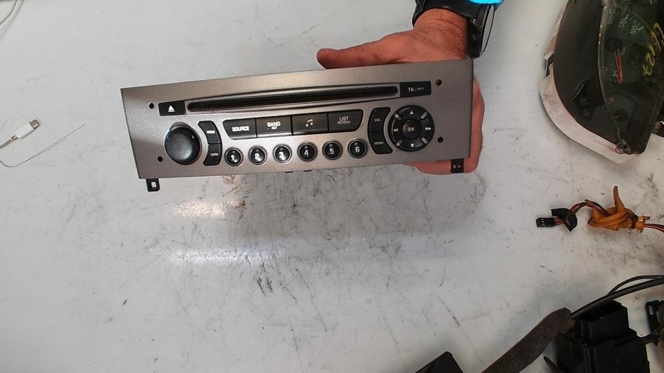 Autoradio originale PEUGEOT 308 1 SW PHASE 1 BREAK Diésel - 1
