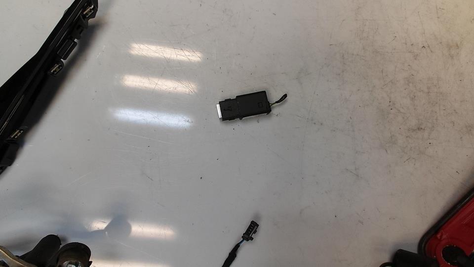 Presa porta USB PEUGEOT 208 2 Gasolina - 1
