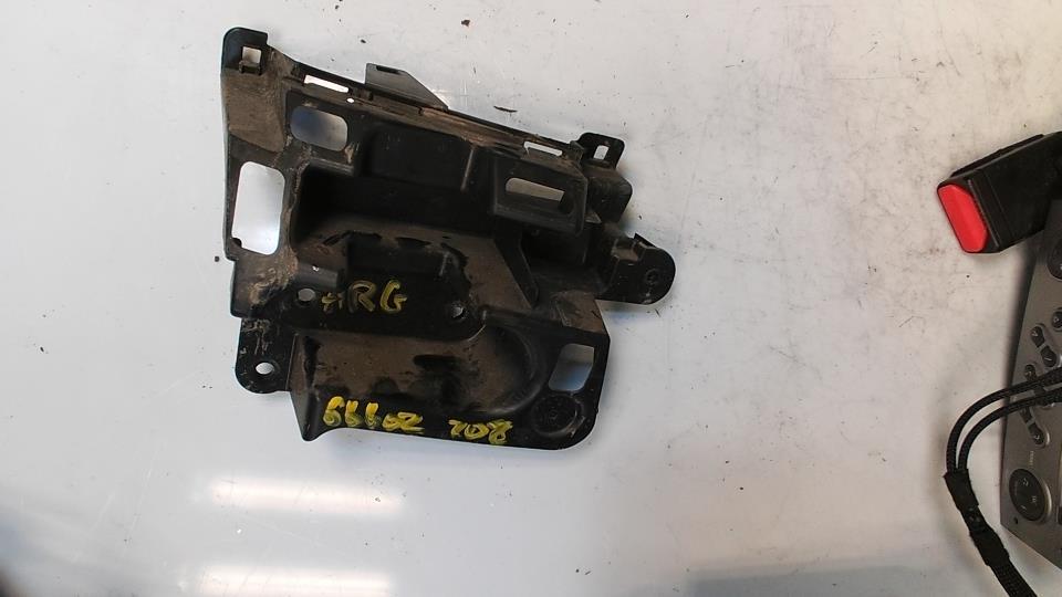 Supporto paraurti posteriore PEUGEOT 208 2 Gasolina - 1