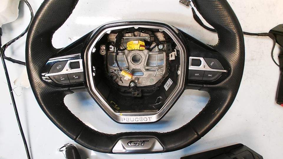 Volant PEUGEOT 208 2 Essence - 1