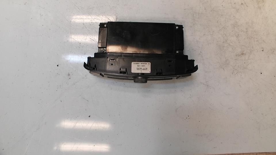 Commande chauffage TOYOTA AVENSIS 2 PHASE 1 Diesel - 1