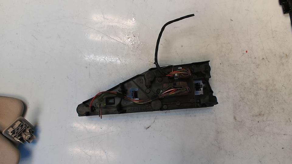 Base portalampade fanale posteriore sinistro PEUGEOT 406 COUPE  - 1