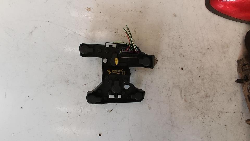 Base portalampade fanale posteriore destro TOYOTA AVENSIS 2 PHASE 1 Diésel - 1