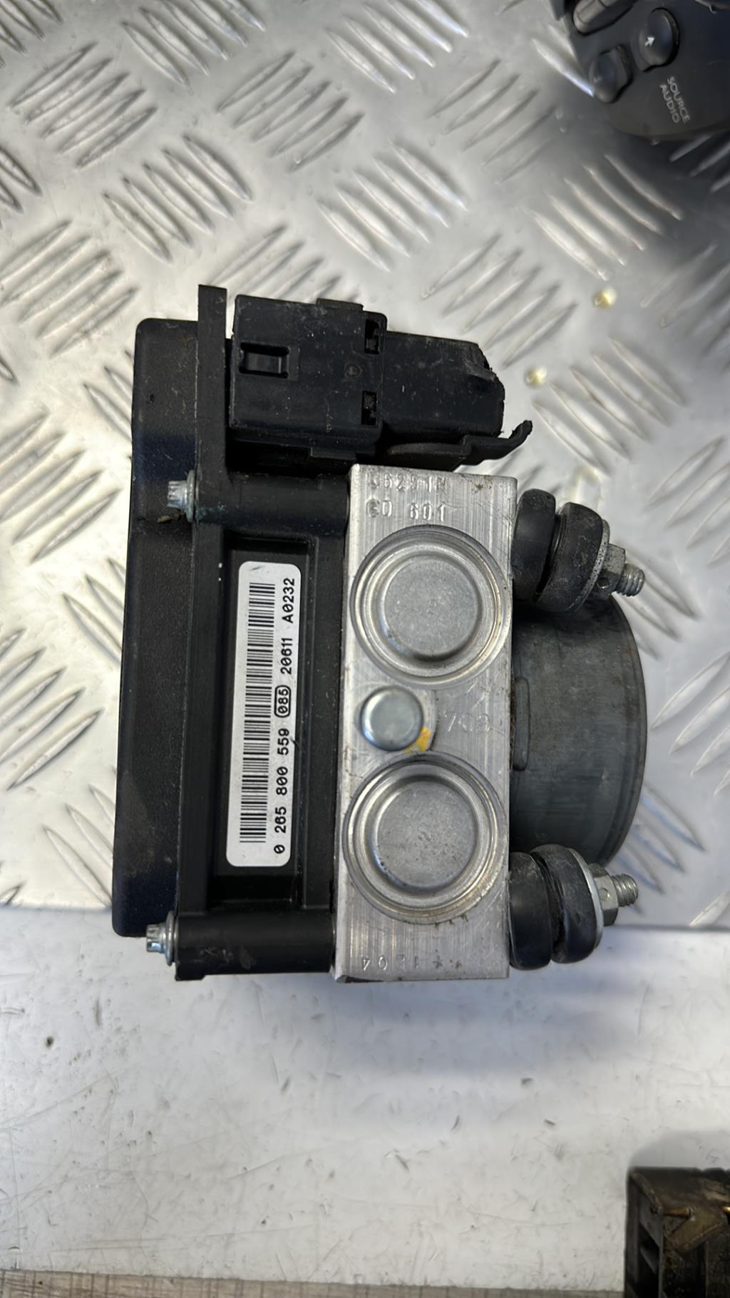 Blocco ABS (antibloccaggio freni) RENAULT CLIO 3 PHASE 2 Gasolina - 1