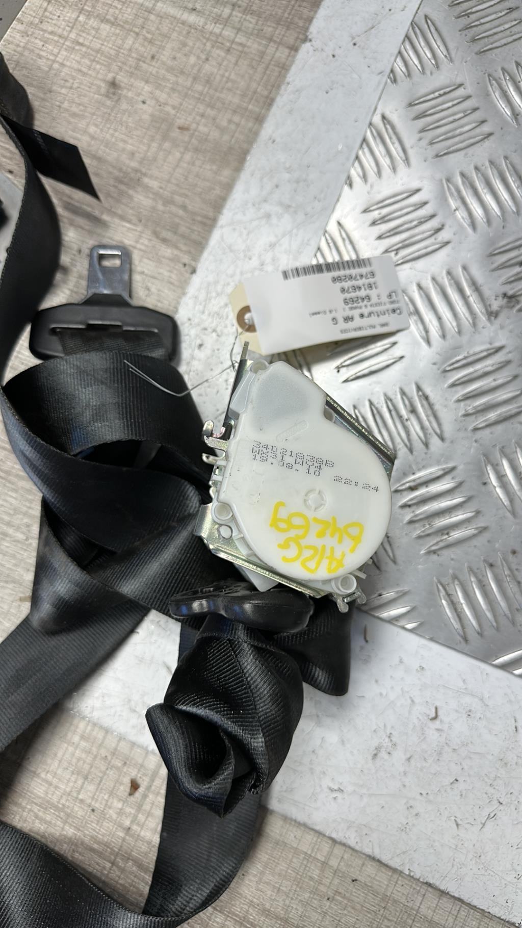 Cintura di sicurezza posteriore sinistra FORD FIESTA 6 PHASE 1 Diésel - 1