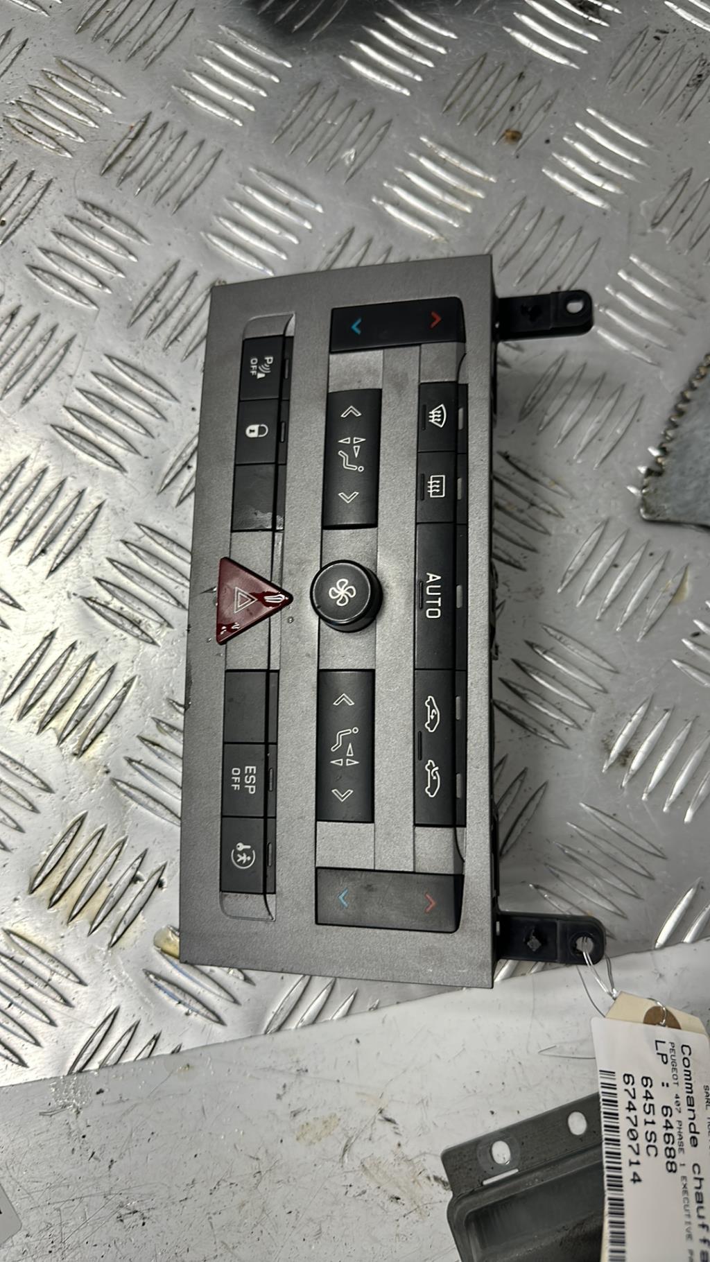 Commande chauffage PEUGEOT 407 PHASE 1 Diesel - 1