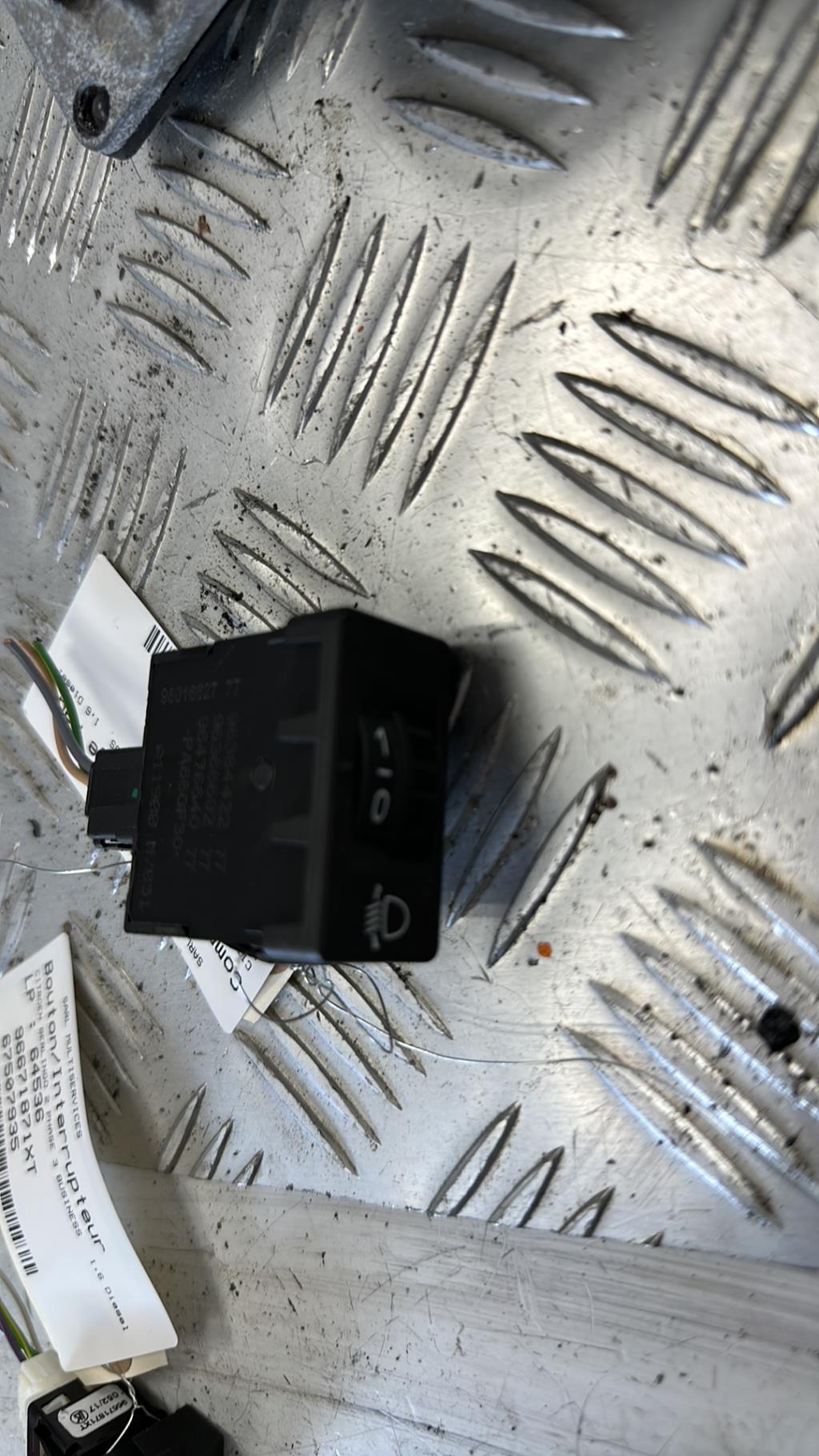 Commande de reglage hauteur de phare CITROEN BERLINGO 2 PHASE 3 Diesel - 1