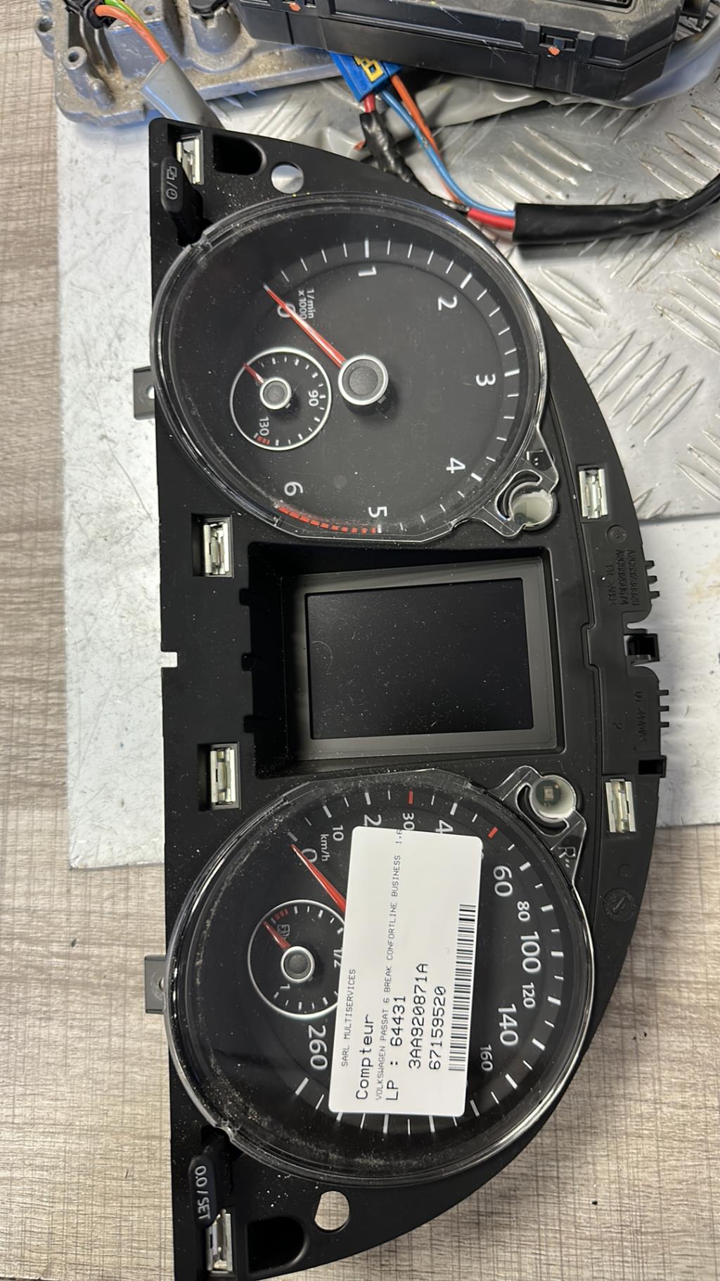 Compteur VOLKSWAGEN PASSAT 6 BREAK Diesel - 1
