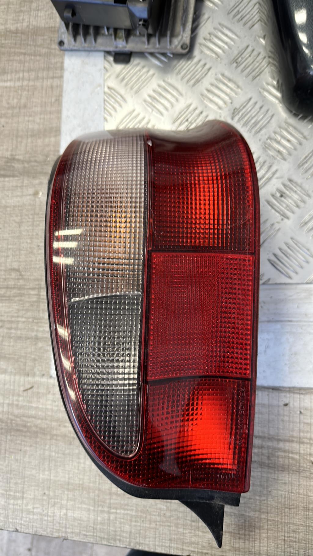 Fanale posteriore principale destro (luci) CITROEN SAXO PHASE 1 Gasolina - 1