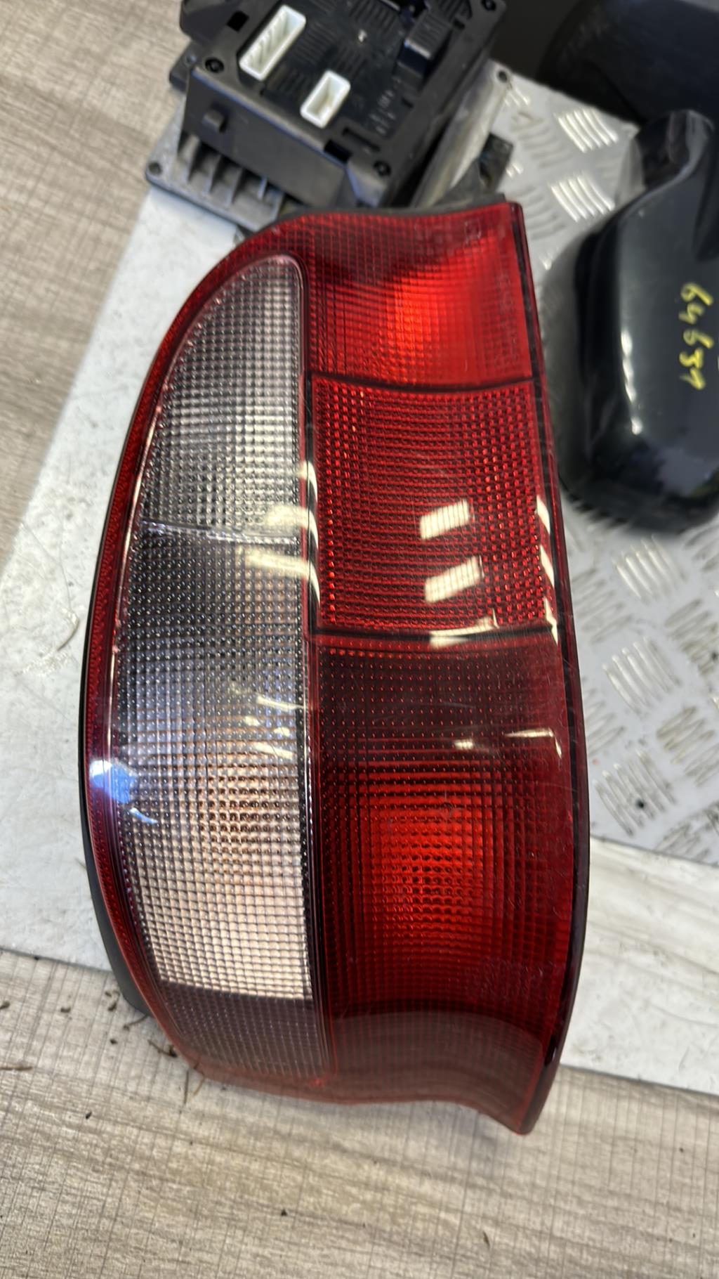 Fanale posteriore principale sinistro (luci) CITROEN SAXO PHASE 1 Gasolina - 1
