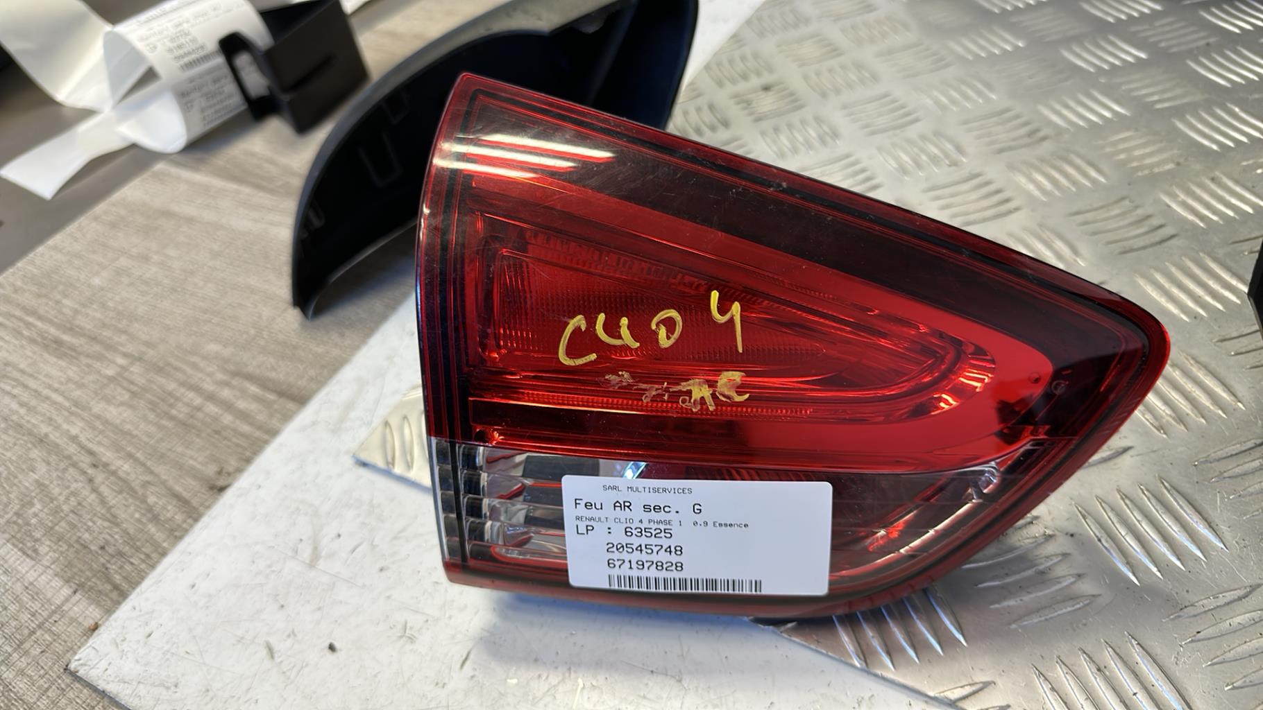 Feu arriere secondaire gauche (feux) RENAULT CLIO 4 PHASE 1 Essence - 1