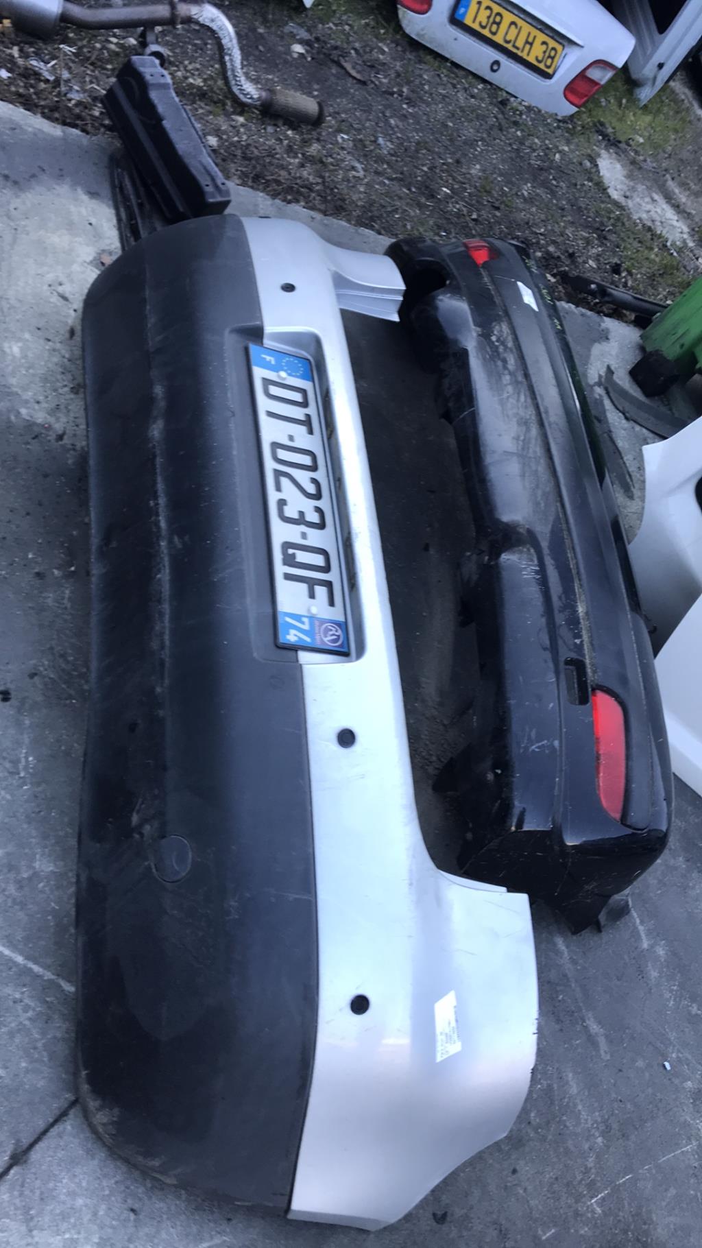 Paraurti posteriore VOLKSWAGEN GOLF 5 Diésel - 1