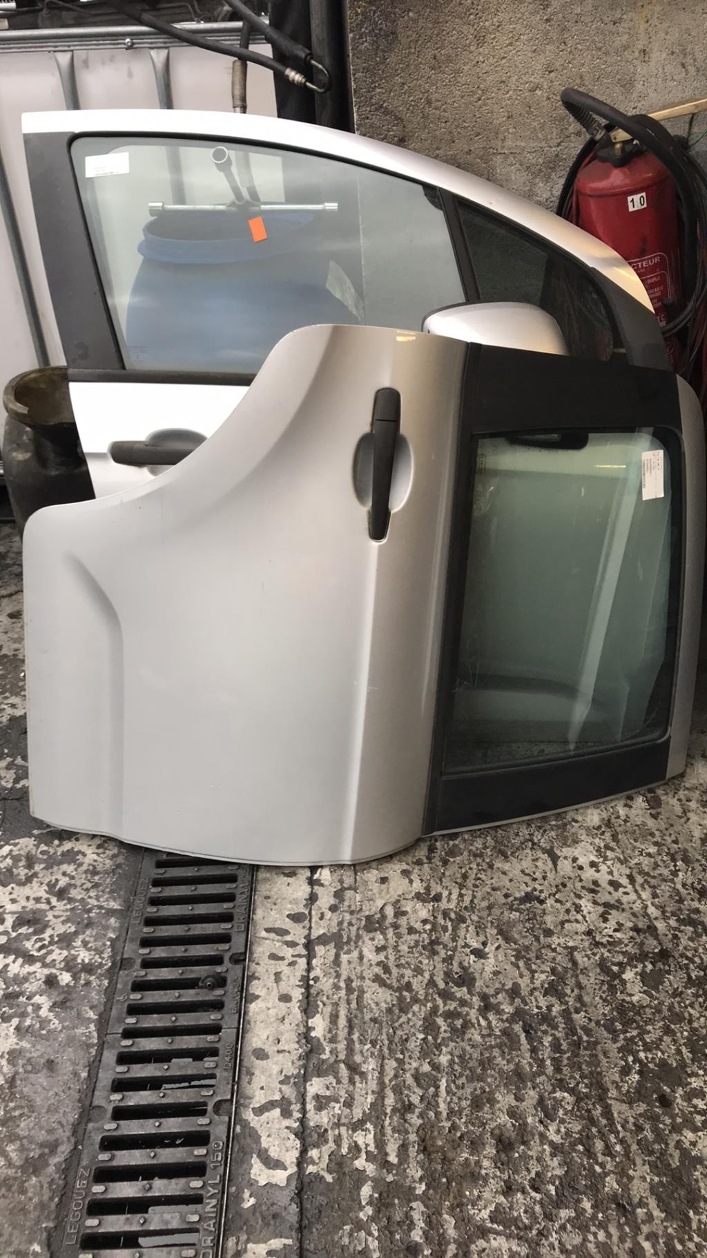 Porte arriere droit CITROEN C3 2 PHASE 1 Diesel - 1
