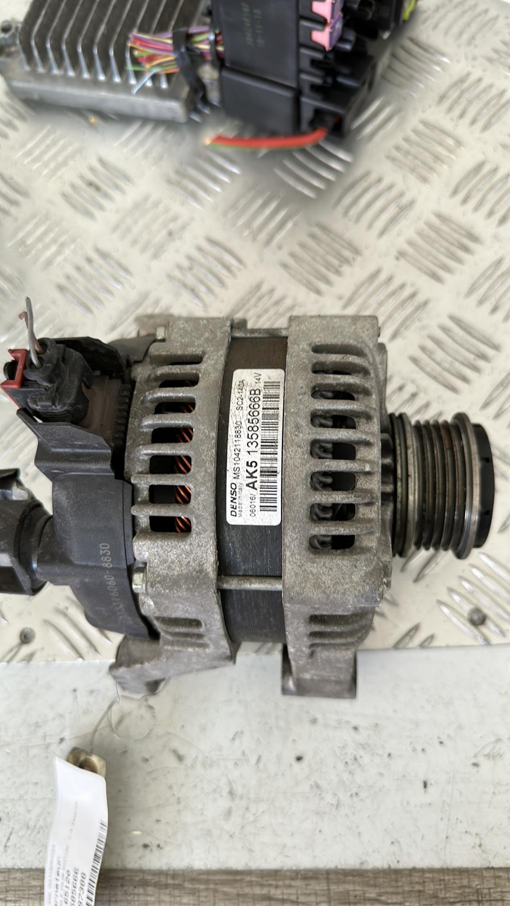 Alternateur OPEL CORSA E Essence - 1