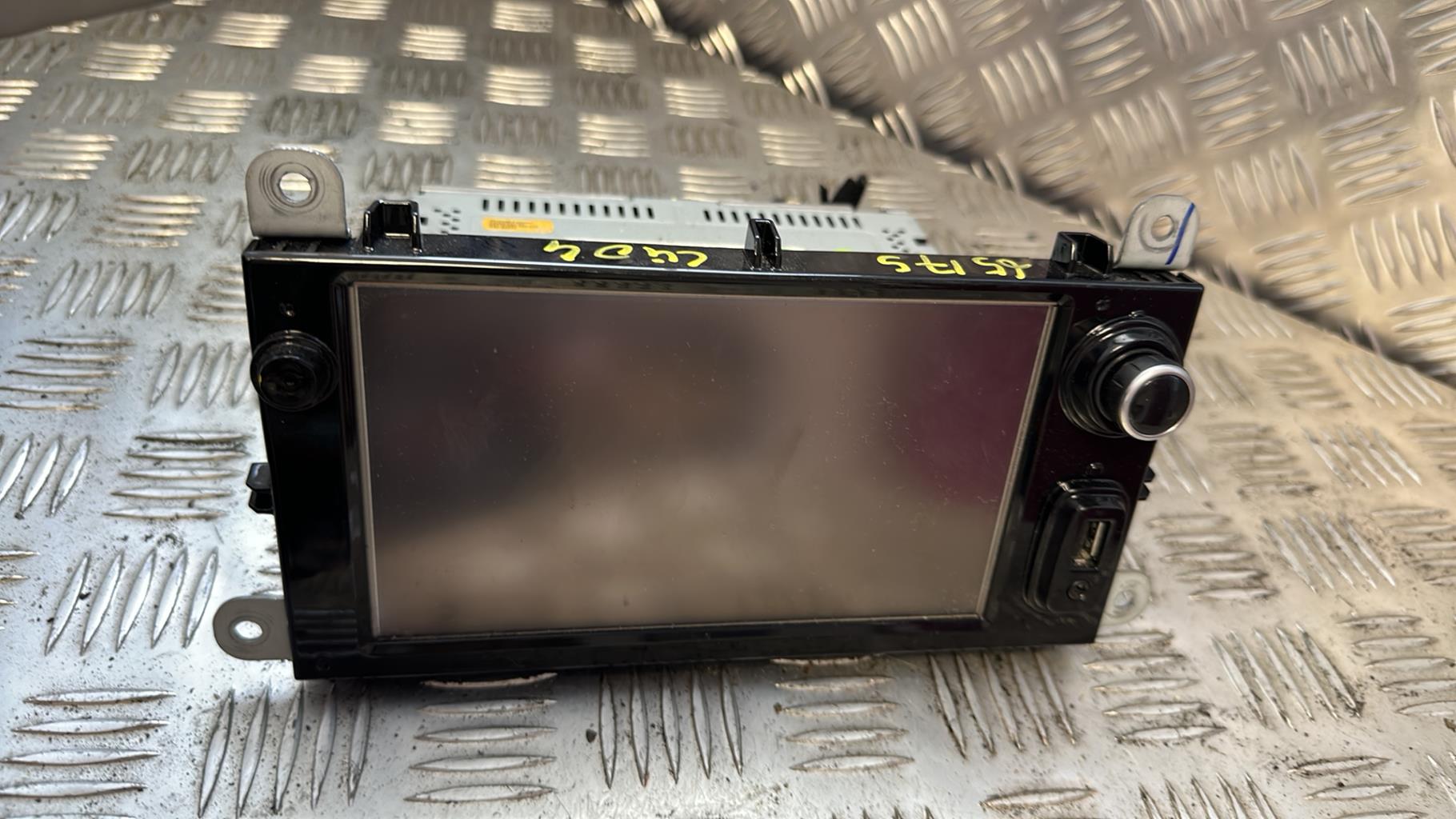 Autoradio originale RENAULT CLIO 4 PHASE 2 Diésel - 1