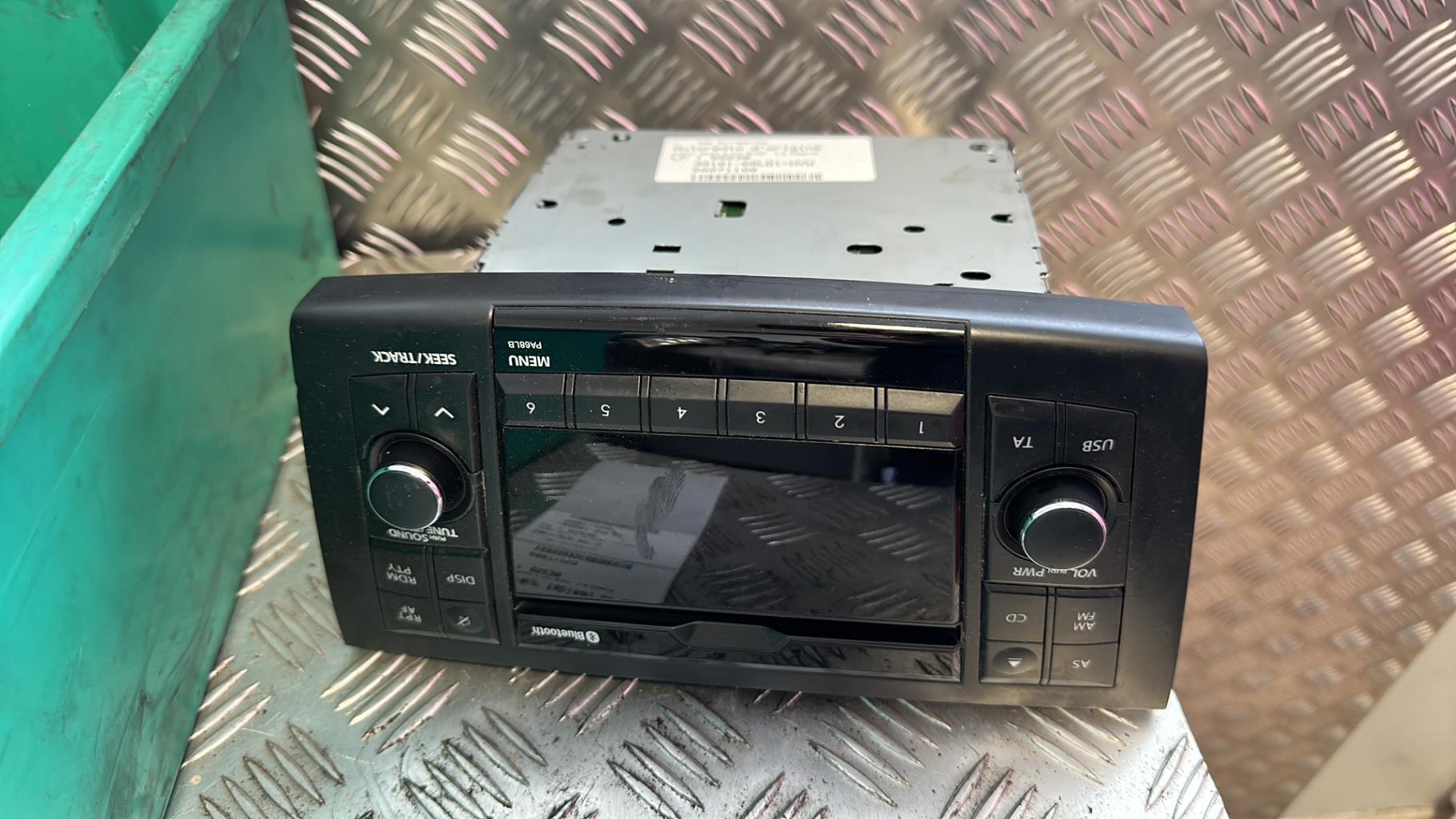 Autoradio originale SUZUKI SWIFT 4 Gasolina - 1