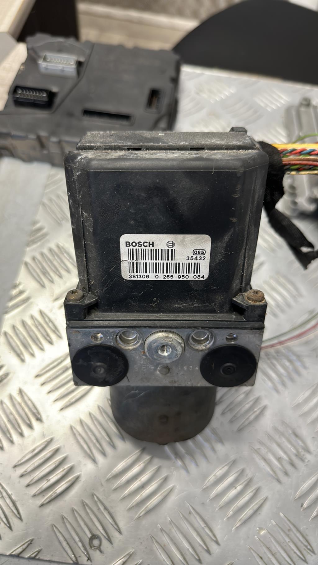Bloc ABS (freins anti-blocage) PEUGEOT 307 PHASE 1 BREAK Essence - 1
