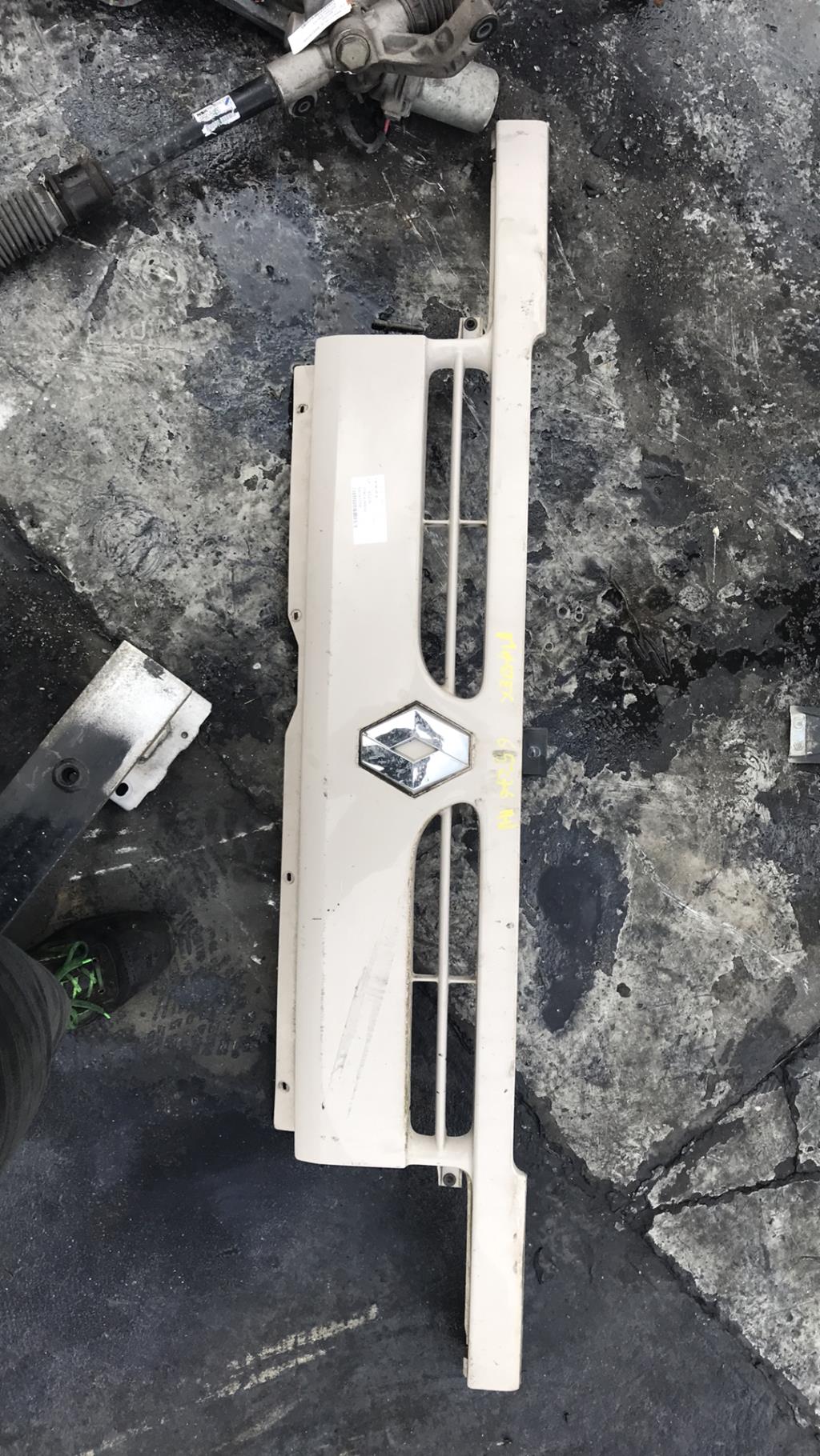 Calandre RENAULT MASTER 2 PHASE 1 Diesel - 1