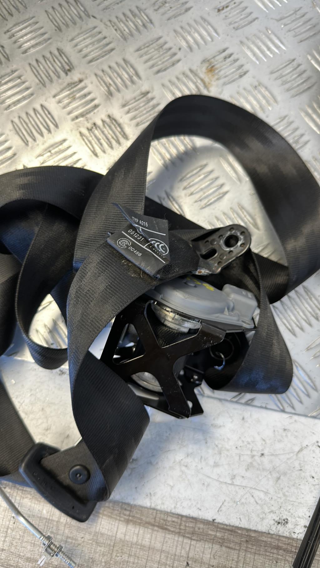 Cintura di sicurezza posteriore destra AUDI A1 1 SPORTBACK PHASE 1 Diésel - 1