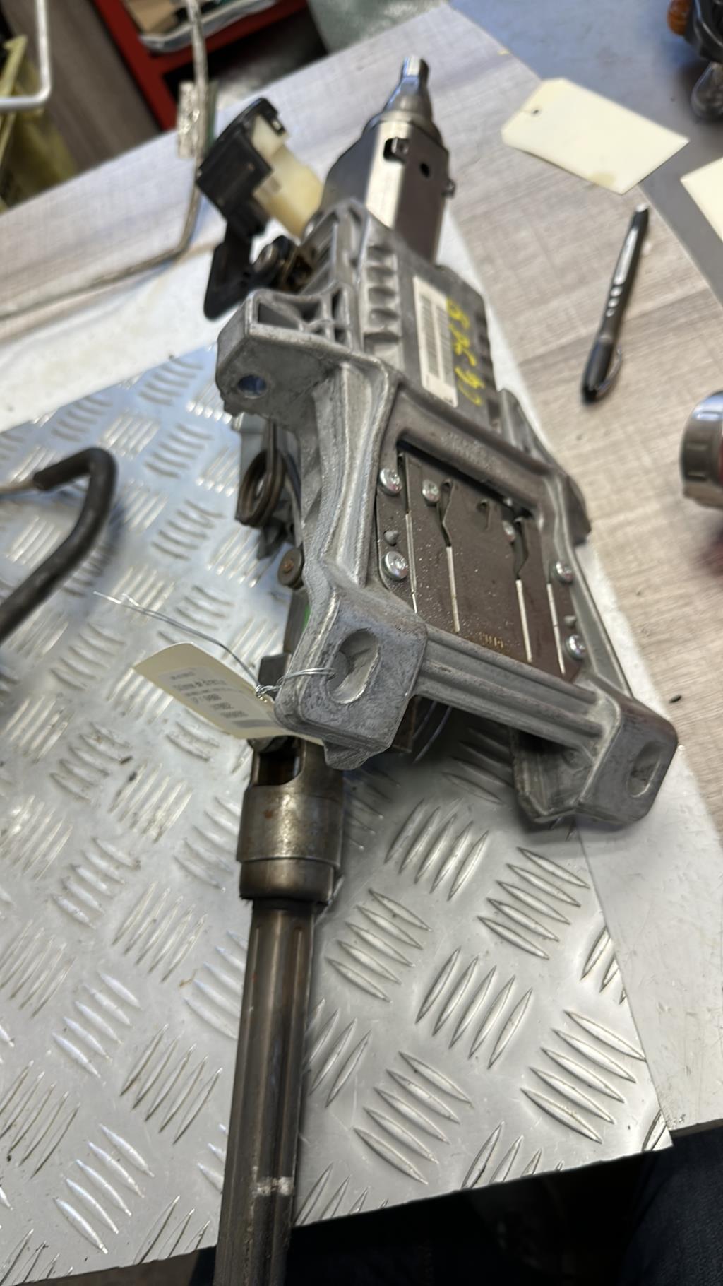 Colonne de direction FORD MONDEO 3 PHASE 1 Diesel - 1