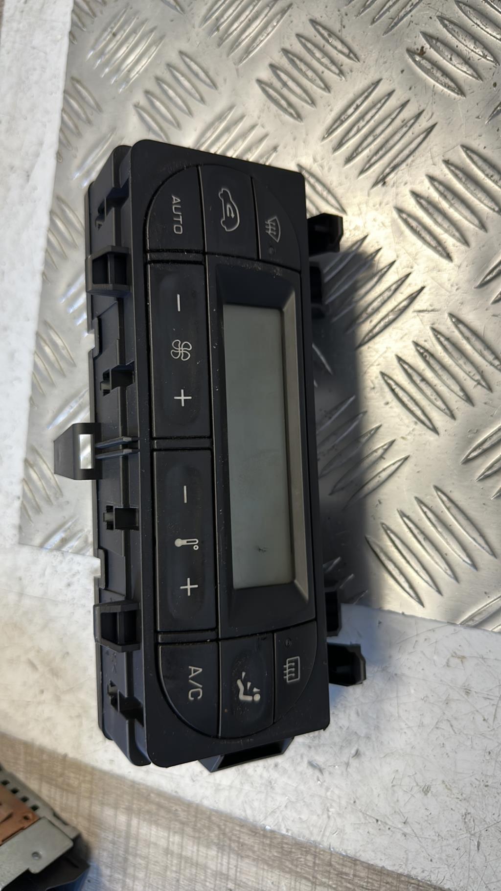 Commande chauffage CITROEN C3 1 PHASE 2 Diesel - 1