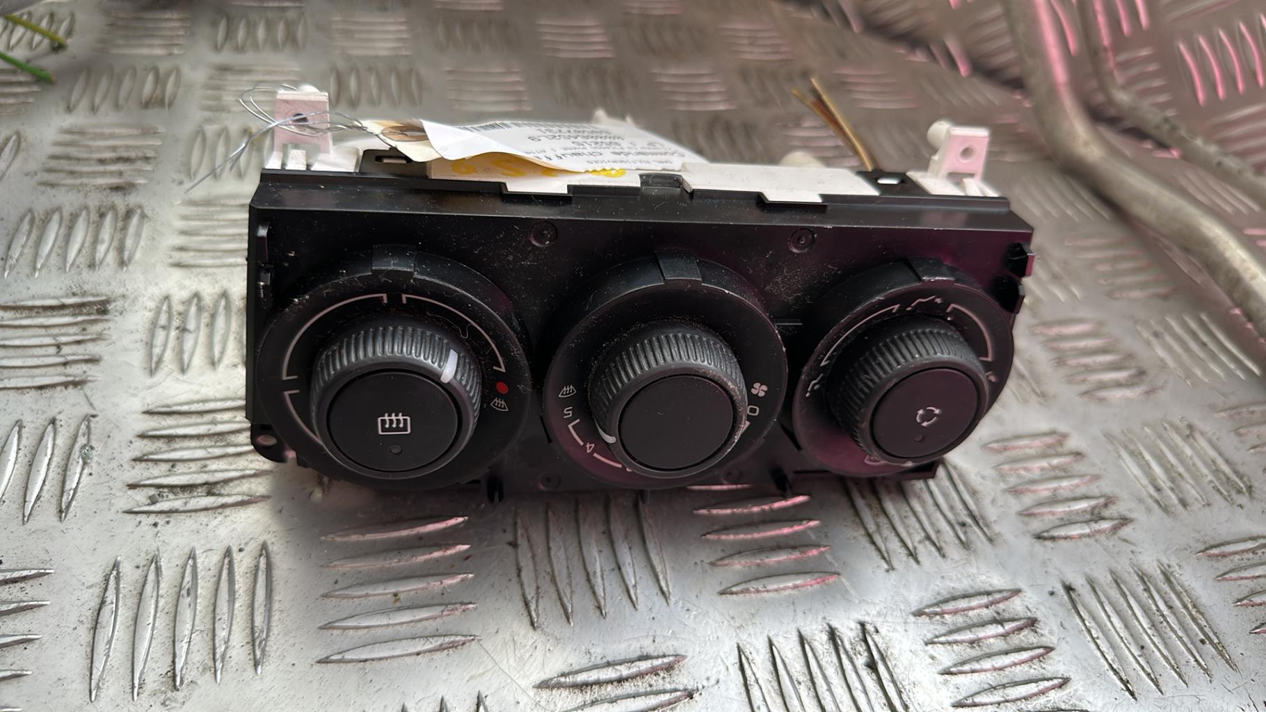 Commande chauffage CITROEN C3 PICASSO PHASE 1 Diesel - 1