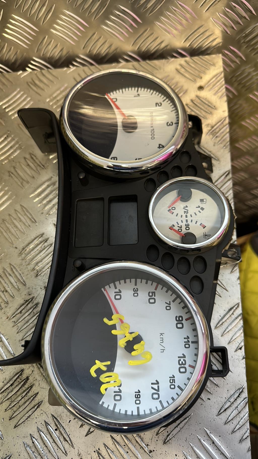 Compteur PEUGEOT 207 PHASE 1 Diesel - 1