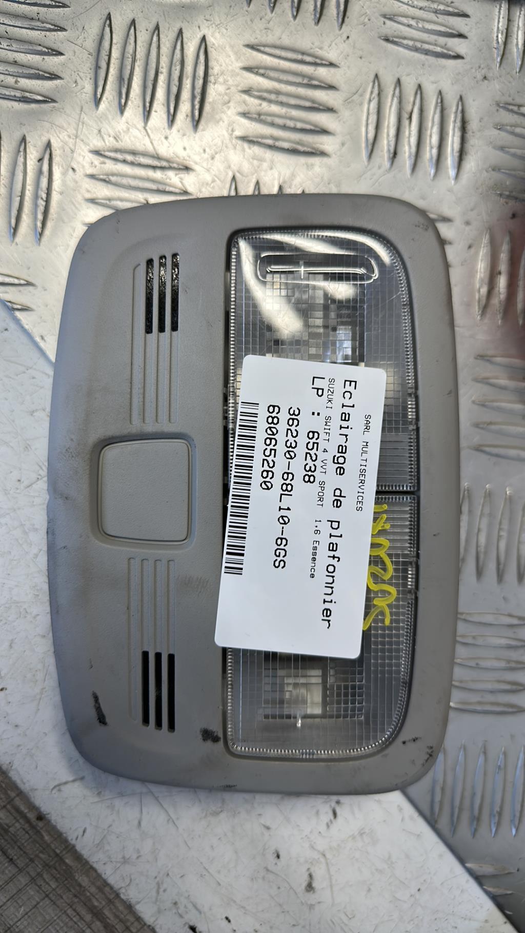 Eclairage de plafonnier SUZUKI SWIFT 4 Essence - 1