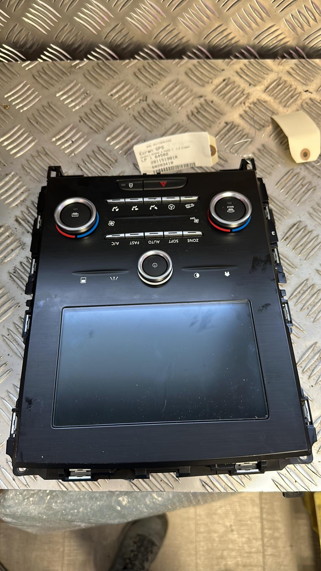 Ecran GPS RENAULT MEGANE 4 PHASE 1 Diesel - 1
